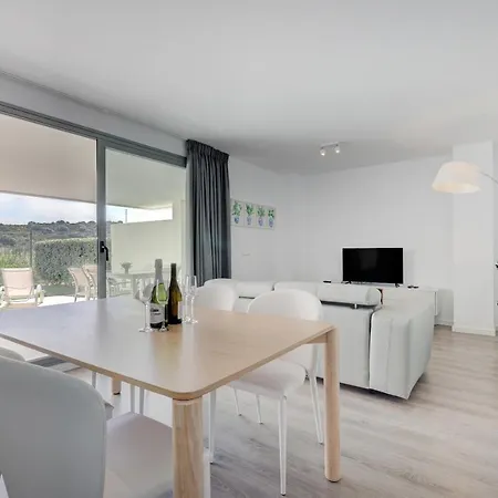 Serenity Views Myles Mar - *